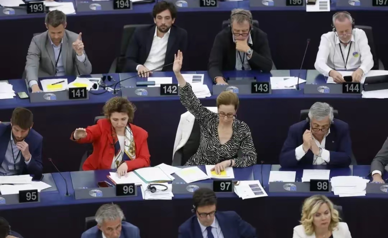 9game-欧联倒计时，阿斯顿维拉冲刺阶段内部沟通，细节引发关注，目标明确，临场指挥获称赞的简单介绍-9game